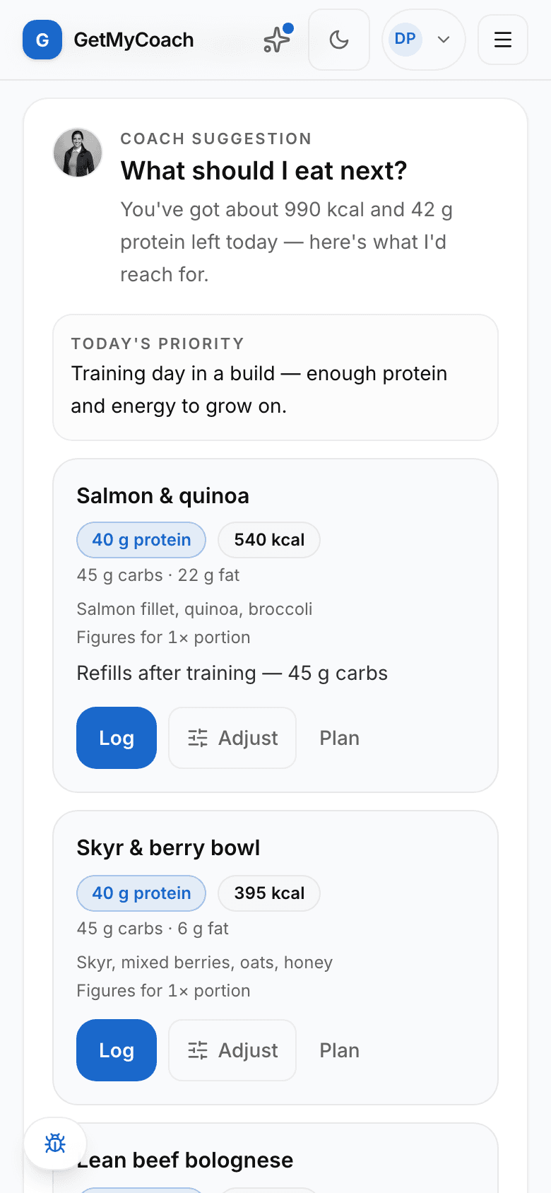 The GetMyCoach 'what should I eat next?' card with two or three concrete meal suggestions and their macros